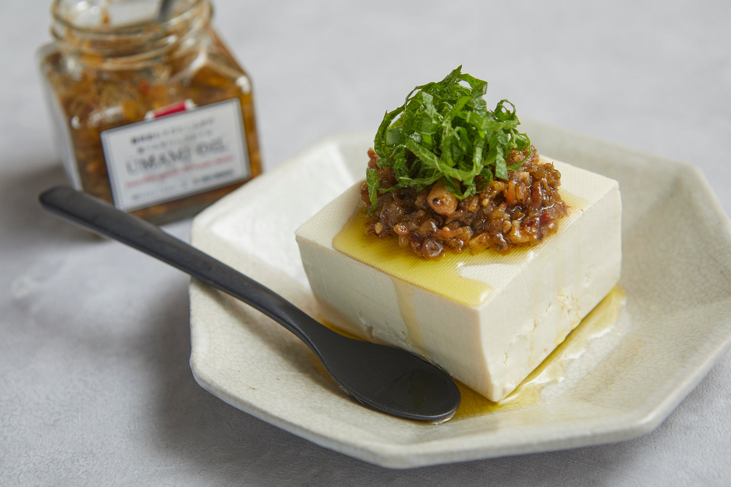 UMAMI OIL 静岡産わさびとしらすの食べるオリーブオイル